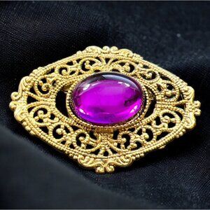Gold Filigree Brooch with Gorgeous Purple Stone